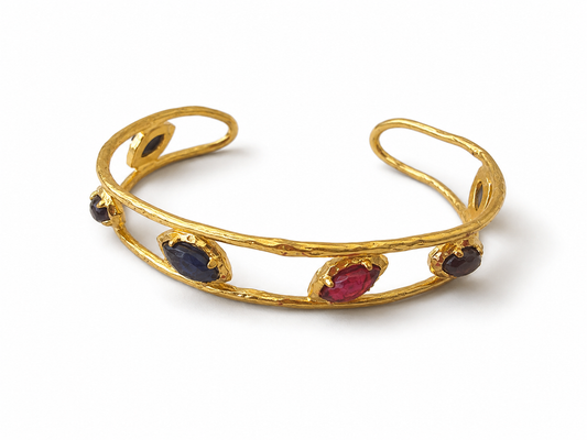 Gaia Cuff Bracelet taş eksik