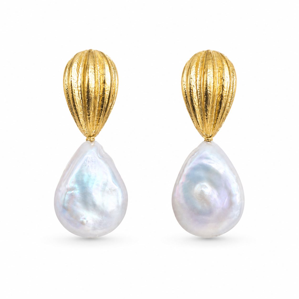 Gold Ribbed Earrings